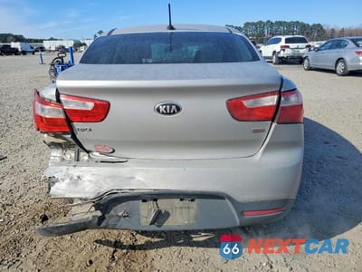 Zdjęcie 6 z 13 samochodu: 2014 KIA RIO LX VIN:KNADM4A34E6371296 - miniatura