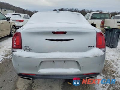 Zdjęcie 6 z 12 samochodu: 2023 CHRYSLER 300 TOURING L VIN:2C3CCASG1PH661938 - miniatura
