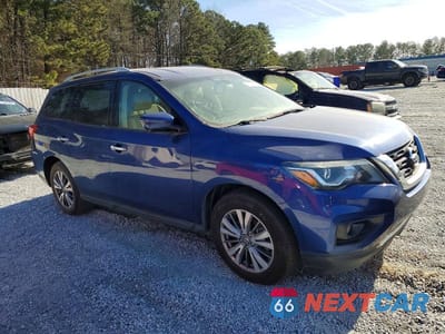 Czwarte zdjęcie samochodu z boku: 2018 NISSAN PATHFINDER S VIN:5N1DR2MNXJC617975 - miniatura