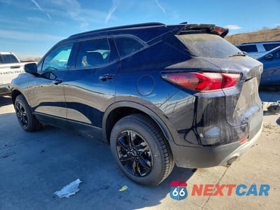Drugie zdjęcie samochodu z przodu: 2020 CHEVROLET BLAZER 1LT VIN:3GNKBBRA0LS617204 - miniatura
