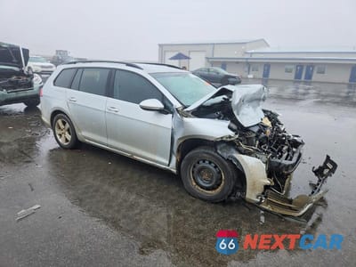 Czwarte zdjęcie samochodu z boku: 2015 VOLKSWAGEN GOLF SPORTWAGEN TDI S VIN:3VWCA7AU1FM509781 - miniatura