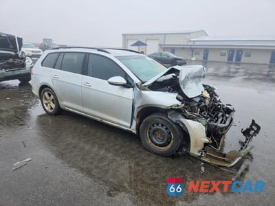 Czwarte zdjęcie samochodu z boku: 2015 VOLKSWAGEN GOLF SPORTWAGEN TDI S VIN:3VWCA7AU1FM509781 - miniatura
