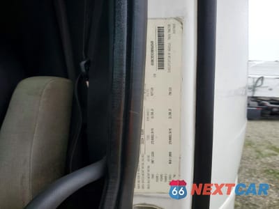 Zdjęcie 10 z 10 samochodu: 2017 VOLVO VN VNL VIN:4V4NC9EH3HN964949 - miniatura