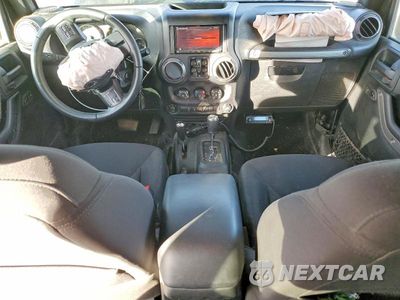 Zdjęcie 8 z 11 samochodu: 2017 JEEP WRANGLER UNLIMITED SPORT VIN:1C4BJWDG3HL630475 - miniatura