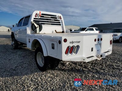 Drugie zdjęcie samochodu z przodu: 2018 CHEVROLET SILVERADO FLATBED TRUCK VIN:1GC4K1EY0JF275947 - miniatura