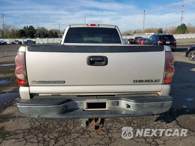 Zdjęcie 6 z 13 samochodu: 2005 CHEVROLET SILVERADO K2500 HEAVY DUTY VIN:1GCHK23215F848673 - miniatura