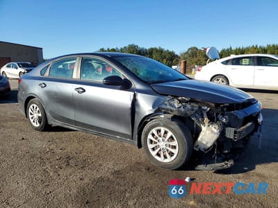 Czwarte zdjęcie samochodu z boku: 2020 KIA FORTE FE VIN:3KPF24AD2LE174676 - miniatura