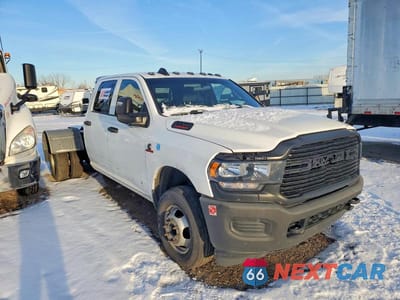 Czwarte zdjęcie samochodu z boku: 2023 RAM 3500 TRADESMAN TRUCK CAB AND CHASSIS VIN:3C63RRGLXPG578367 - miniatura