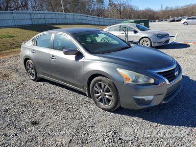 Czwarte zdjęcie samochodu z boku: 2015 NISS ALTIMA 2.5 S VIN:1N4AL3AP2FN922702 - miniatura