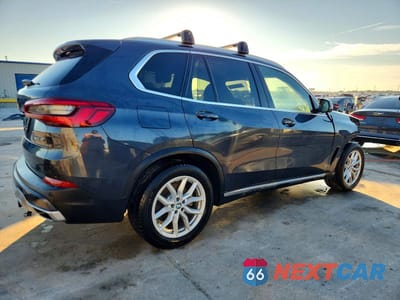 Trzecie zdjęcie samochodu z tyłu: 2020 BMW X5 XDRIVE40I VIN:5UXCR6C04L9B52544 - miniatura