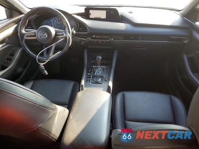 Zdjęcie 8 z 12 samochodu: 2021 MAZDA 3 SELECT VIN:JM1BPAKLXM1336949 - miniatura