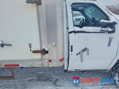 Zdjęcie 10 z 12 samochodu: 2016 FORD ECONOLINE E450 SUPER DUTY CUTAWAY VAN VIN:1FDWE4FLXGDC17638 - miniatura