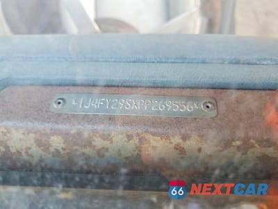 Zdjęcie 12 z 12 samochodu: 1993 JEEP WRANGLER VIN:1J4FY29SXPP269556 - miniatura