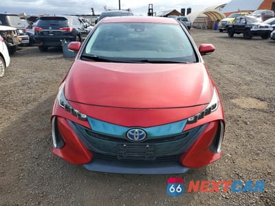 Piąte zdjęcie samochodu w środku: 2018 TOYOTA PRIUS PRIME VIN:JTDKARFP3J3095796 - miniatura