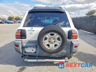 Zdjęcie 6 z 13 samochodu: 1998 TOYOTA RAV4 VIN:JT3GP10V3W7025412 - miniatura