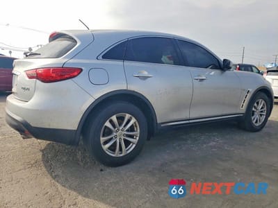 Trzecie zdjęcie samochodu z tyłu: 2017 INFINITI QX70 BASE VIN:JN8CS1MU1HM141372 - miniatura