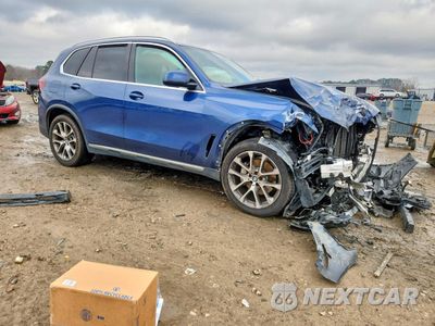 Czwarte zdjęcie samochodu z boku: 2021 BMW X5 XDRIVE40I VIN:5UXCR6C08M9E80714 - miniatura