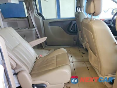 Zdjęcie 11 z 12 samochodu: 2014 CHRYSLER TOWN & COUNTRY TOURING VIN:2C4RC1BG2ER460322 - miniatura