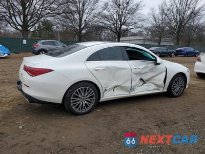 Trzecie zdjęcie samochodu z tyłu: 2020 MERCEDES-BENZ CLA 250 4MATIC VIN:W1K5J4HB5LN088167 - miniatura