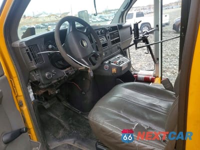 Piąte zdjęcie samochodu w środku: 2013 CHEVROLET EXPRESS SCHOOL BUS VIN:1GB0G2BA2D1136874 - miniatura