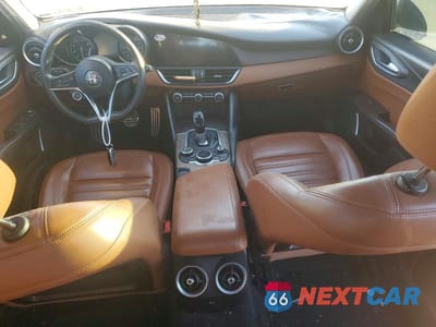 Zdjęcie 8 z 11 samochodu: 2018 ALFA ROMEO GIULIA TI VIN:ZARFAECN4J7565376 - miniatura