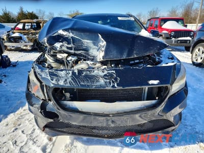 Piąte zdjęcie samochodu w środku: 2014 MERCEDES-BENZ CLA 250 VIN:WDDSJ4EBXEN044501 - miniatura