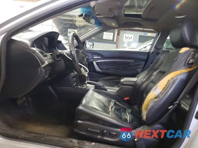 Zdjęcie 7 z 12 samochodu: 2010 HONDA ACCORD EXL VIN:1HGCS1B89AA011530 - miniatura