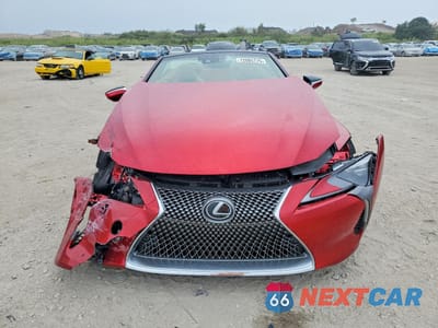 Piąte zdjęcie samochodu w środku: 2023 LEXUS LC 500 VIN:JTHMPAAY2PA107674 - miniatura