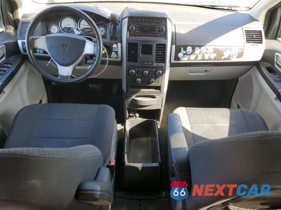 Zdjęcie 8 z 13 samochodu: 2010 DODGE GRAND CARAVAN SXT VIN:2D4RN5D15AR211584 - miniatura