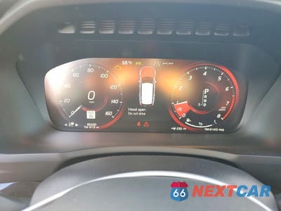 Zdjęcie 9 z 12 samochodu: 2018 VOLVO XC90 T6 VIN:YV4A22PK8J1391165 - miniatura