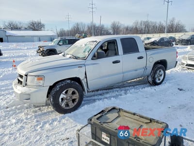 2011 DODGE DAKOTA SLT 1D7RE3GK9BS662903 - główne zdjęcie licytacji z USA - miniatura