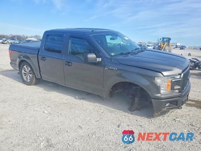 Czwarte zdjęcie samochodu z boku: 2018 FORD F150 SUPERCREW VIN:1FTEW1EP9JKF66776 - miniatura
