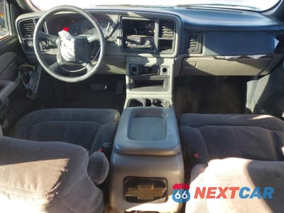 Zdjęcie 8 z 13 samochodu: 2002 CHEVROLET SUBURBAN C1500 VIN:1GNEC16Z62J250906 - miniatura