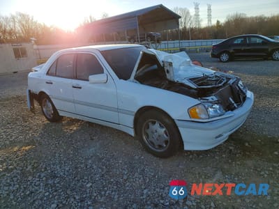 Czwarte zdjęcie samochodu z boku: 1999 MERCEDES-BENZ C 280 VIN:WDBHA29G4XA746319 - miniatura