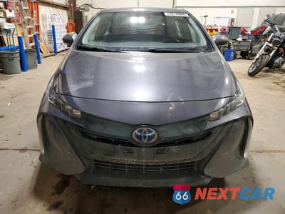 Piąte zdjęcie samochodu w środku: 2021 TOYOTA PRIUS PRIME LE VIN:JTDKAMFP2M3186811 - miniatura