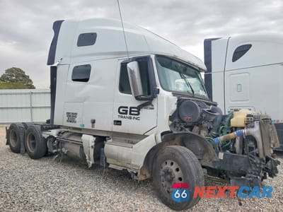 2021 VOLVO VNL SEMI TRUCK 4V4NC9EH4MN287517 - główne zdjęcie licytacji z USA - miniatura