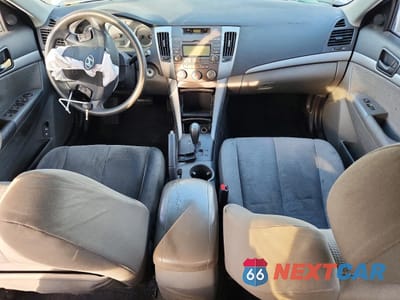 Zdjęcie 8 z 13 samochodu: 2009 HYUNDAI SONATA GLS VIN:5NPET46C49H409818 - miniatura