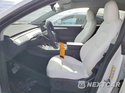 Zdjęcie 7 z 13 samochodu: 2023 TESLA MODEL Y VIN:7SAYGDEE4PA088444 - miniatura