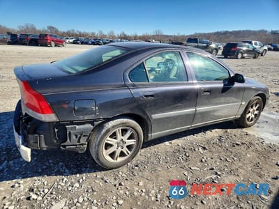 Trzecie zdjęcie samochodu z tyłu: 2002 VOLVO S60 2.4T VIN:YV1RS58D722178835 - miniatura