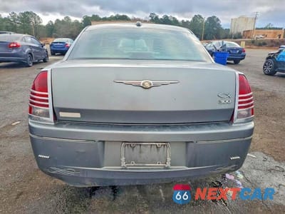 Zdjęcie 6 z 12 samochodu: 2006 CHRYSLER 300 VIN:2C3KA43R96H220057 - miniatura