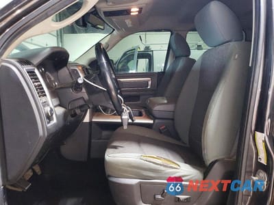 Zdjęcie 7 z 11 samochodu: 2018 RAM BIG HORN 4WD 5.7L V8 CREW CAB VIN:3C6RR7LT0JG195775 - miniatura