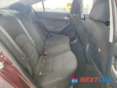 Zdjęcie 10 z 12 samochodu: 2018 KIA FORTE LX VIN:3KPFK4A75JE258840 - miniatura