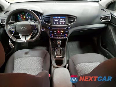 Zdjęcie 8 z 12 samochodu: 2018 HYUNDAI IONIQ VIN:KMHC75LC8JU067379 - miniatura
