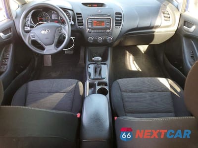 Zdjęcie 8 z 13 samochodu: 2017 KIA FORTE LX VIN:3KPFK4A75HE114280 - miniatura