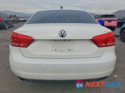 Zdjęcie 6 z 13 samochodu: 2014 VOLKSWAGEN PASSAT SE VIN:1VWBP7A38EC015337 - miniatura