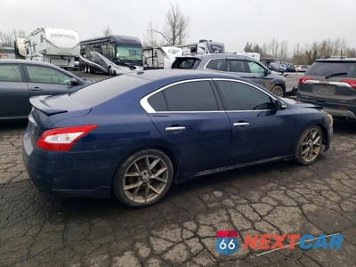 Trzecie zdjęcie samochodu z tyłu: 2011 NISSAN MAXIMA S VIN:1N4AA5APXBC850512 - miniatura