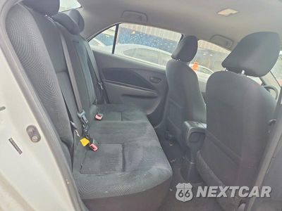 Zdjęcie 10 z 11 samochodu: 2012 TOYOTA YARIS VIN:JTDBT4K3XCL023450 - miniatura