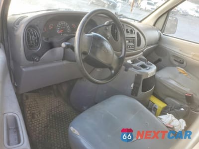 Zdjęcie 8 z 13 samochodu: 2000 FORD E250 DELIVERY VAN VIN:1FTNE2427YHA59770 - miniatura