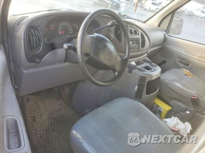 Zdjęcie 8 z 13 samochodu: 2000 FORD E250 DELIVERY VAN VIN:1FTNE2427YHA59770 - miniatura