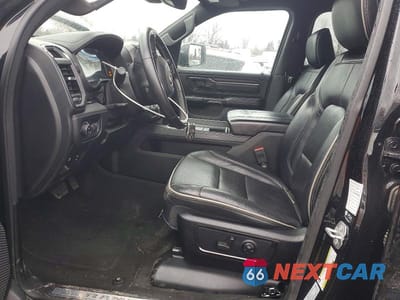 Zdjęcie 7 z 12 samochodu: 2023 RAM 1500 LIMITED VIN:1C6SRFHT2PN541667 - miniatura